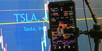 Market Shock: Experts Weigh In on Today’s Surging Tech Stock Rally